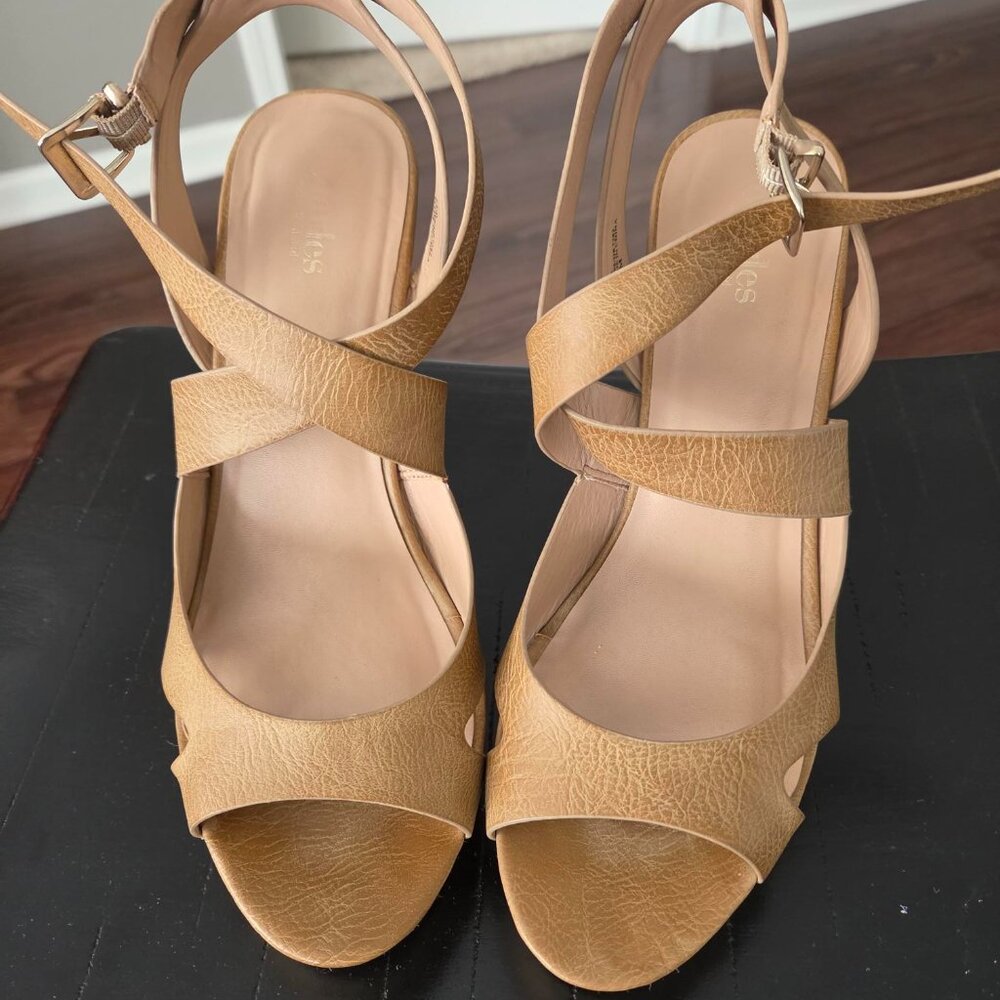 CHARLES BY CHARLES DAVID WOMEN'S WEDGE SANDAL - SIZE 10M - Picture 3 of 6